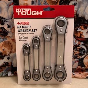 Four piece ratchet wrench set